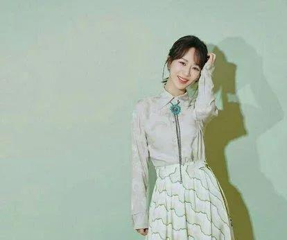 娱乐圈吃瓜爆料最新杨紫,娱乐圈再掀波澜 第2张 娱乐圈吃瓜爆料最新杨紫,娱乐圈再掀波澜 第2张